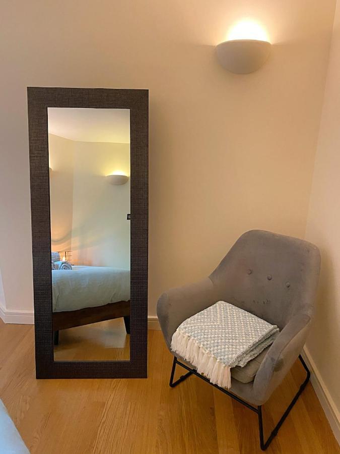 Large Boutique Harbourside Apartment - Football Table (Adults Only) 布里斯托 外观 照片